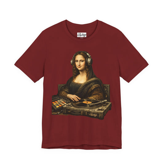 DJ Mona Lisa T‑Shirt — Vintage Art Turntable Graphic Tee