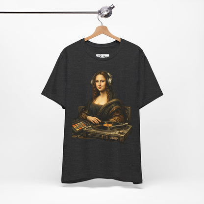DJ Mona Lisa T‑Shirt — Vintage Art Turntable Graphic Tee
