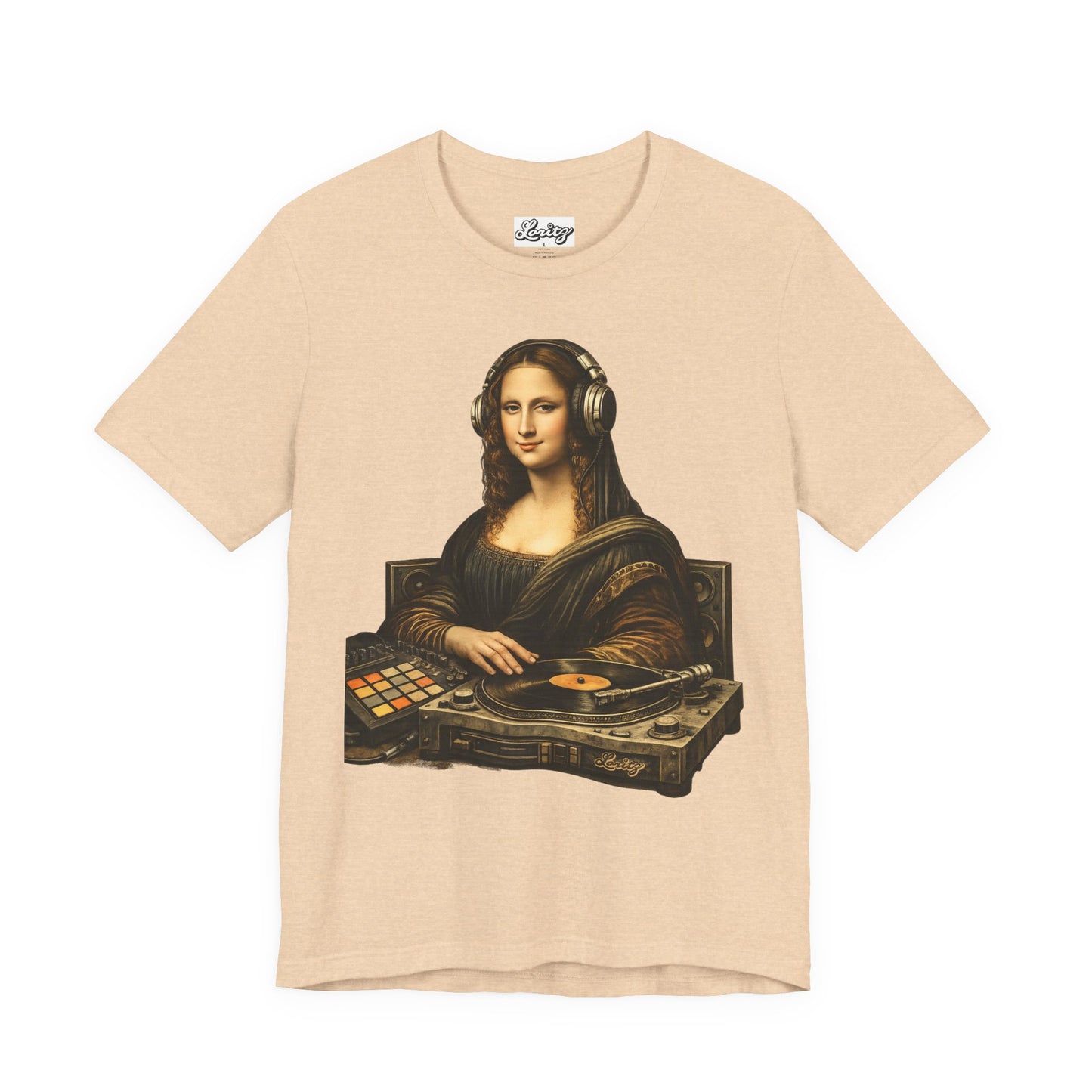 DJ Mona Lisa T‑Shirt — Vintage Art Turntable Graphic Tee